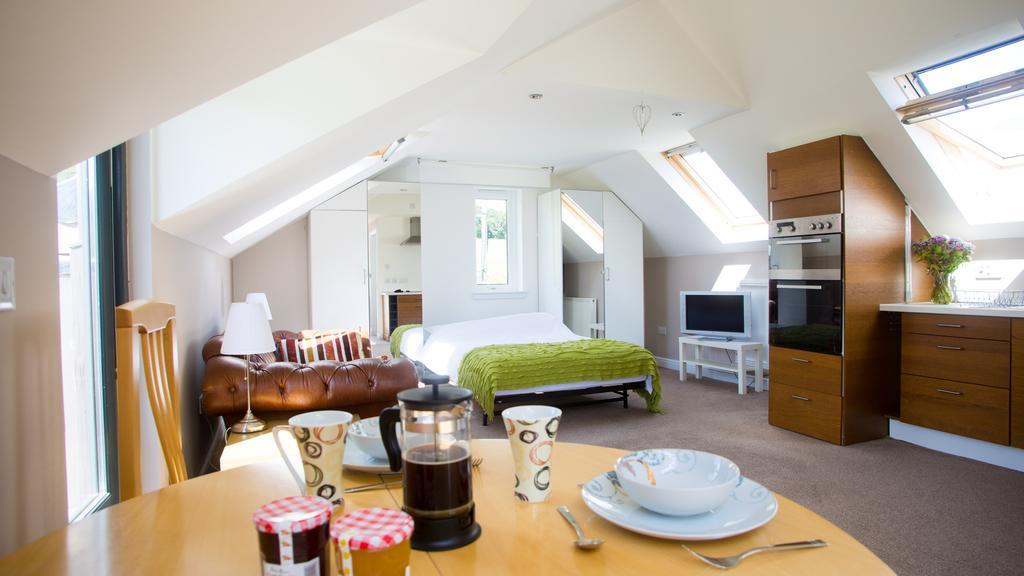 The Mill Studio Apartamento Biggar Habitación foto